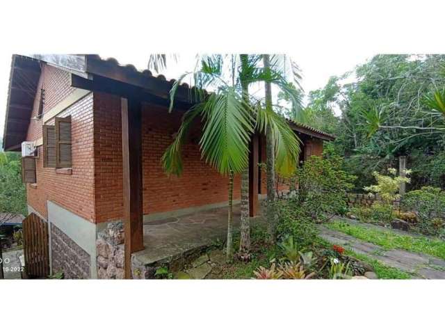 Casa com 2 quartos à venda na Estrada das Furnas, 723, Vila Nova, Porto Alegre, 210 m2 por R$ 593.000