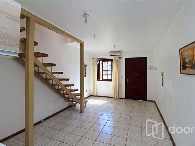 Casa em condomínio fechado com 2 quartos à venda na Avenida Monte Cristo, 100, Vila Nova, Porto Alegre, 61 m2 por R$ 160.000