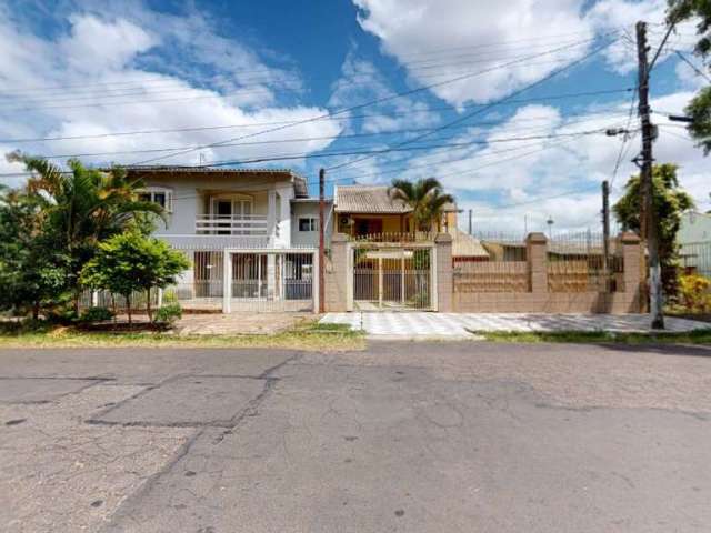 Casa com 3 quartos à venda na Rua Cacilda Yaconis Becker, 223, Rubem Berta, Porto Alegre, 300 m2 por R$ 775.000