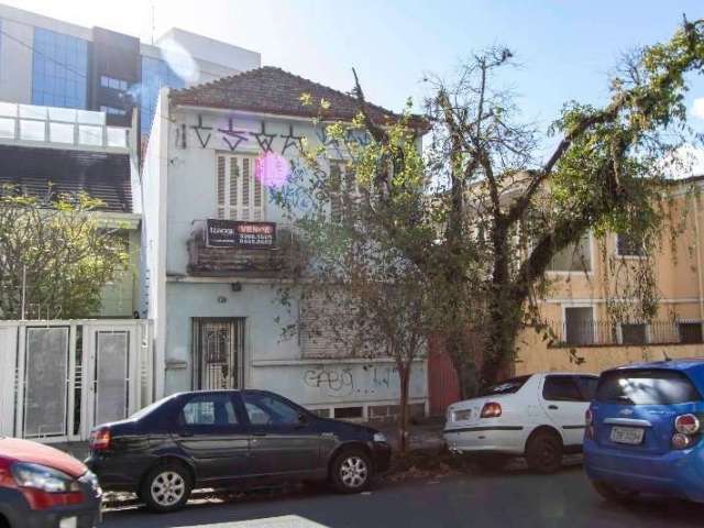 Casa com 5 quartos à venda na Rua Tiradentes, 114, Independência, Porto Alegre, 144 m2 por R$ 435.000