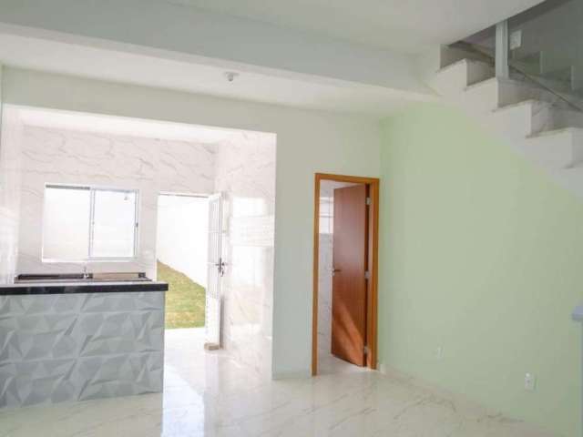 Casa duplex à venda, 2 quartos, 2 vagas, Frimisa - Santa Luzia/MG