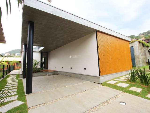 Casa com 3 quartos à venda na DAS FLORES, 255, Morrinhos, Garopaba, 196 m2 por R$ 2.530.000