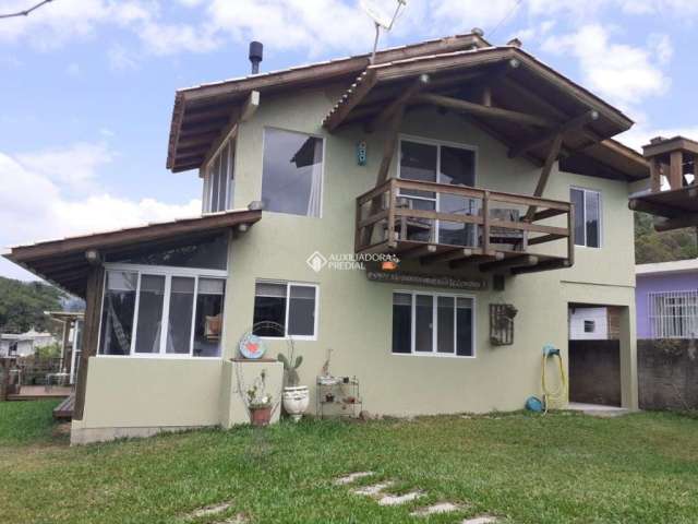 Casa com 3 quartos à venda na GERAL DO MACACU, 1, Macacu, Garopaba, 130 m2 por R$ 900.000
