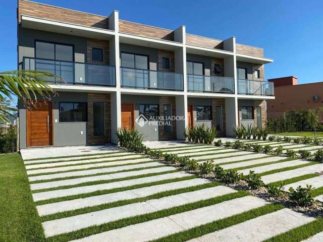 Casa com 2 quartos à venda na Estrada Geral, 5215, Alto Arroio, Imbituba, 75 m2 por R$ 410.558