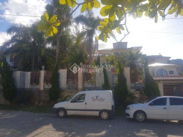Casa com 8 quartos à venda na EDEVALDO ADA SILVA, 90, Ferraz, Garopaba, 350 m2 por R$ 3.405.000