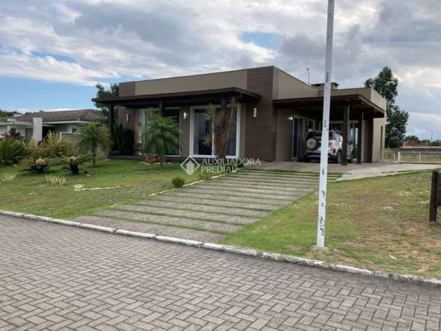 Casa em condomínio fechado com 4 quartos à venda na Sc 434, Km 10, 333, Araçatuba, Imbituba, 220 m2 por R$ 1.690.000