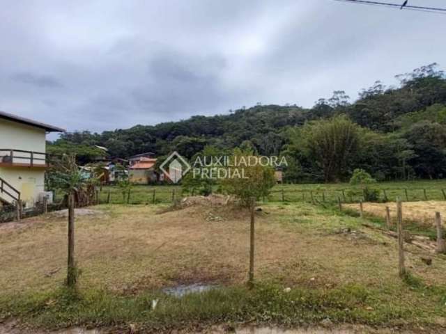 Terreno à venda na Dos Camarões, 0124, Praia da Ferrugem, Garopaba, 360 m2 por R$ 470.000