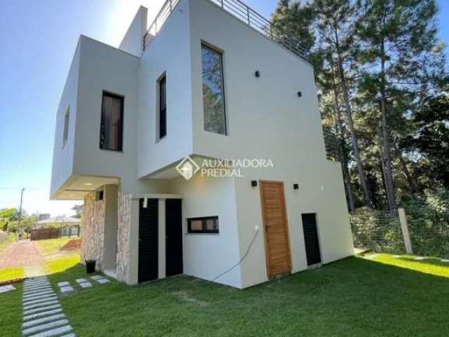 Casa com 3 quartos à venda na CORONEL JOAQUIM TEIXEIRA NUNES, 9, Praia da Barra, Garopaba, 156 m2 por R$ 765.000