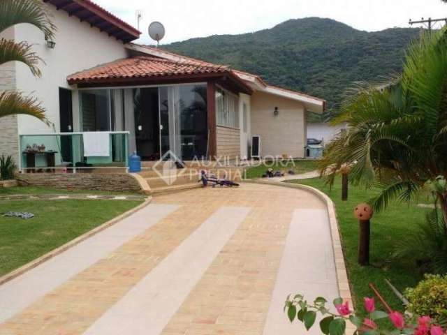 Casa em condomínio fechado com 3 quartos à venda na ANTONIO DOMINGOS MARTINS, 381, Encantada, Garopaba, 1800 m2 por R$ 1.180.000