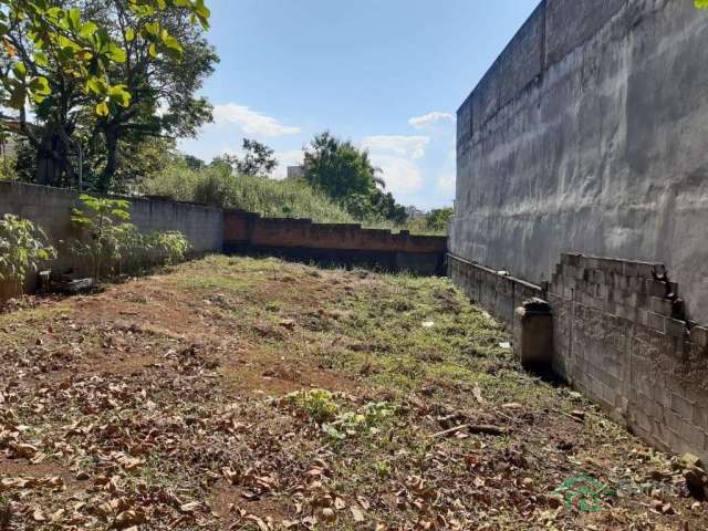 Belo Terreno murado Vila São Benedito