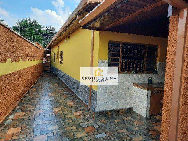 Casa com 3 dormitórios à venda, 110 m² por R$ 371.000,00 - Jardim Bela Vista - Taubaté/SP