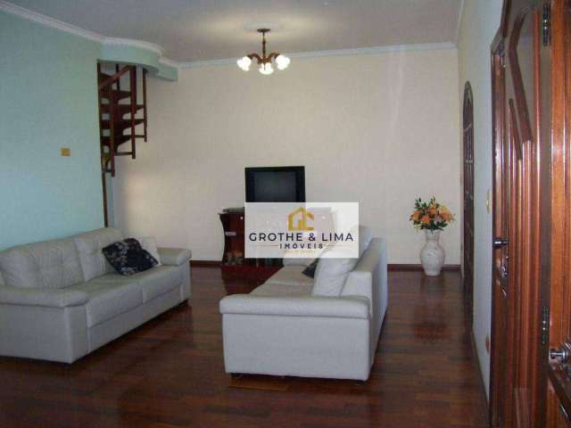 Sobrado com 3 dormitórios à venda, 253 m² por R$ 680.000,00 - Vera Cruz - Caçapava/SP