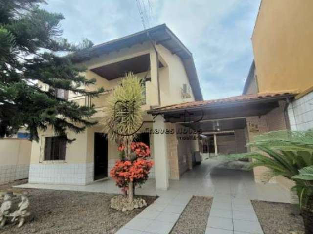 Casa com 3 quartos à venda no Jardim Eldorado, Palhoça  por R$ 700.000