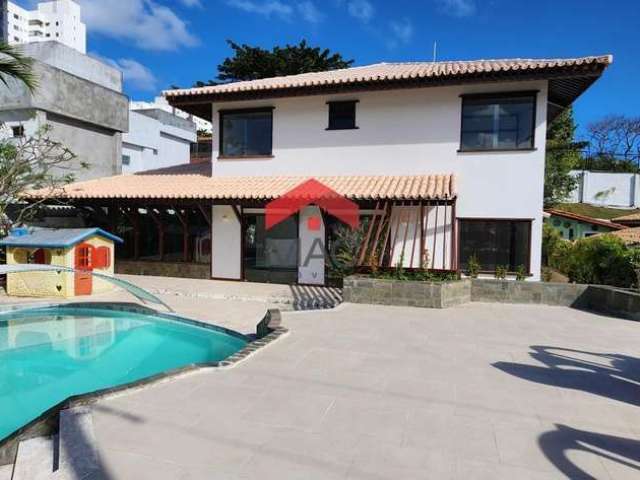 Casa para Venda em Salvador, Pituba, 4 dormitórios, 3 suítes, 5 banheiros, 2 vagas