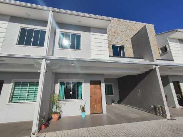Sobrado com 3 dormitórios à venda, 109 m² por R$ 479.800,00 - Centro - Piraquara/PR