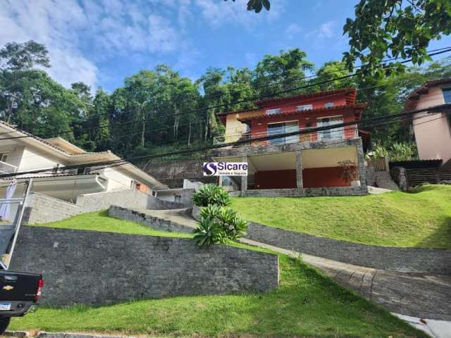 Casa em condomínio fechado com 4 quartos à venda na Treze, 229, Itaipu, Niterói por R$ 1.290.000