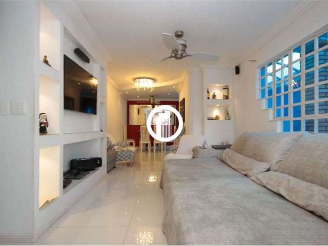 Casa com 3 quartos à venda na Patrick Burce, 90, Vila Brasílio Machado, São Paulo por R$ 989.000