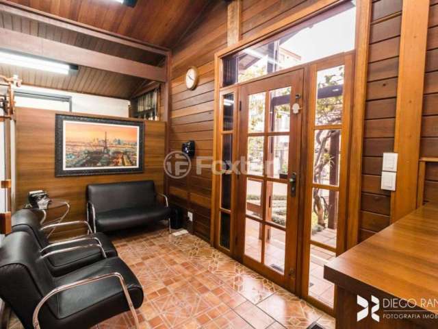 Casa comercial com 4 salas à venda na Rua Guilherme Klippel, 127, Passo da Areia, Porto Alegre, 116 m2 por R$ 1.055.000