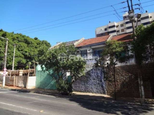 Terreno comercial à venda na Avenida Protásio Alves, 1351, Petrópolis, Porto Alegre, 110 m2 por R$ 640.000