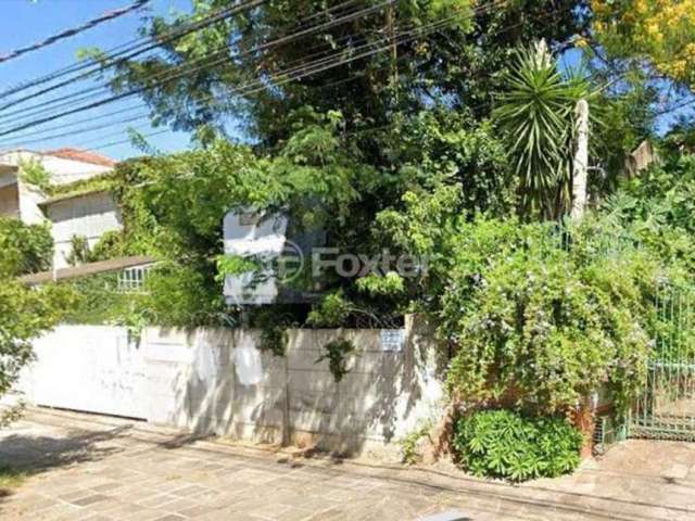 Terreno à venda na Rua João Paetzel, 317, Chácara das Pedras, Porto Alegre, 726 m2 por R$ 1.800.000
