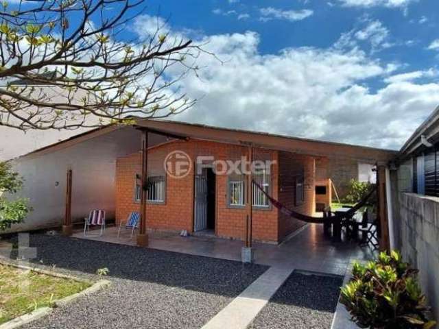 Casa com 2 quartos à venda na Rua Orion, 394, Arco Íris, Capão da Canoa, 90 m2 por R$ 350.000