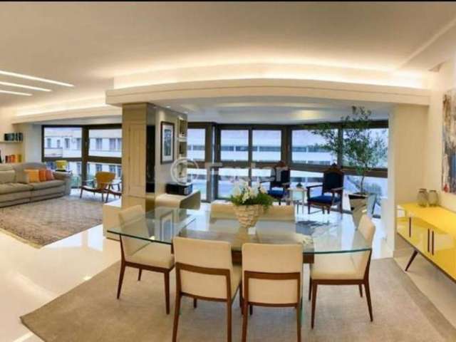 Apartamento com 3 quartos à venda na Rua Tiradentes, 256, Centro, Farroupilha, 218 m2 por R$ 1.500.000