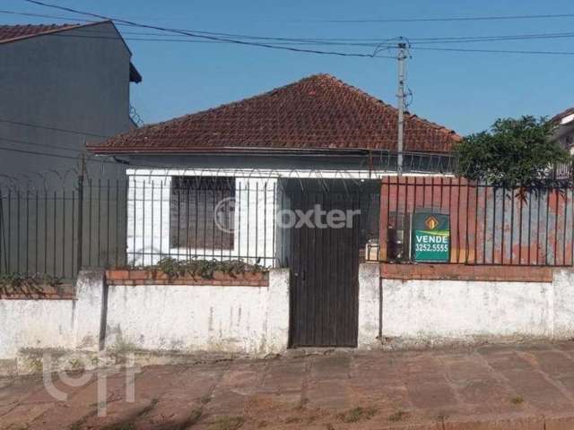 Casa com 3 quartos à venda na Rua Antônio Ribeiro, 456, Santo Antônio, Porto Alegre, 62 m2 por R$ 610.000