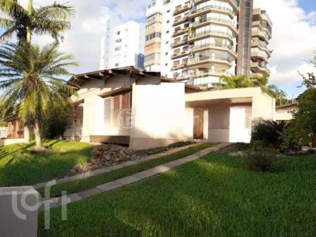 Casa com 3 quartos à venda na Rua Rio de Janeiro, 473, Ouro Branco, Novo Hamburgo, 184 m2 por R$ 1.000.000