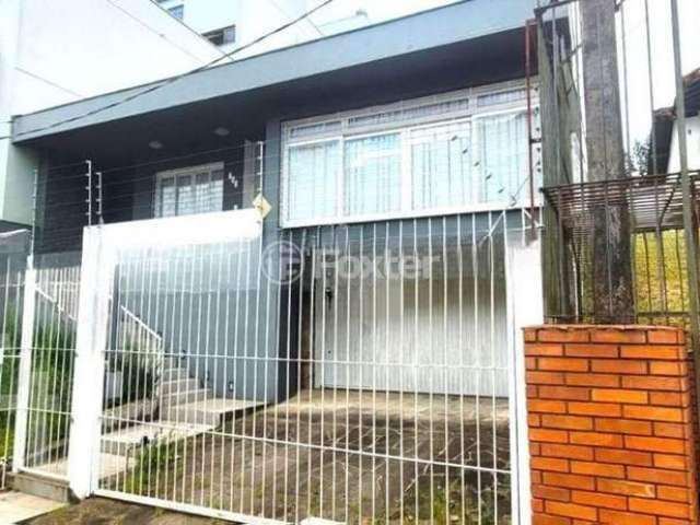 Casa com 3 quartos à venda na Rua Riveira, 542, Petrópolis, Porto Alegre, 242 m2 por R$ 1.700.000