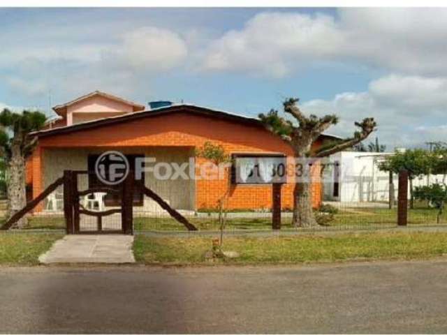 Casa com 3 quartos à venda na Rua Flor-de-Lotus, 290, Jardim Atlântico, Tramandaí, 101 m2 por R$ 420.000