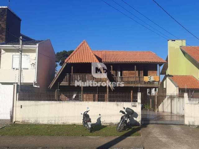 Casa com 3 quartos à venda na Rua Jacarezinho, 790, Pineville, Pinhais por R$ 790.000
