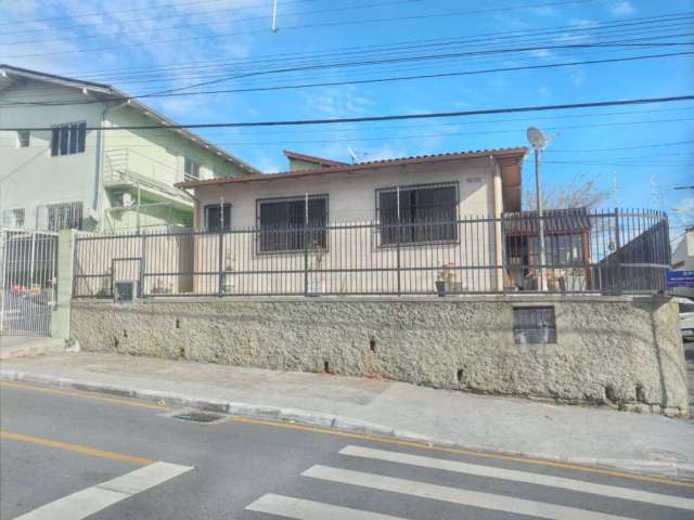 Vendo Belíssima Casa de 03 Dormitórios 01 Suíte no Bairro Jardim Atlântico em Florianópolis
