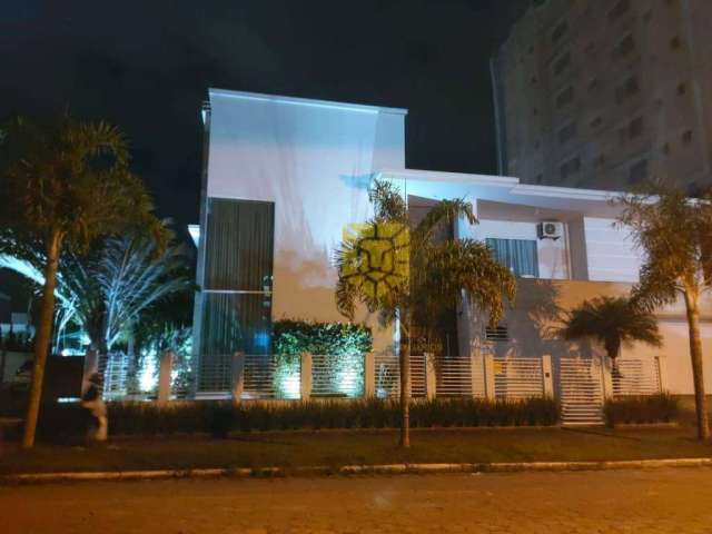 Sobrado com 5 dormitórios à venda, 627 m² por R$ 5.000.000,00 - Centro - Camboriú/SC