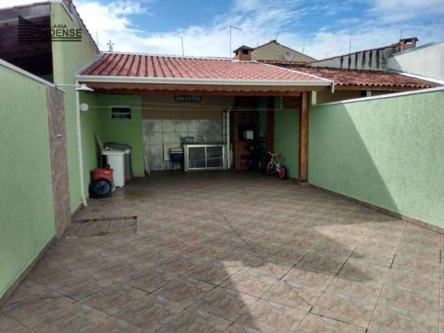 Casa com 3 quartos à venda na Bicudo, 433, Nossa Senhora do Perpétuo Socorro, Pindamonhangaba por R$ 380.000
