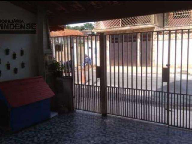Casa com 3 quartos à venda na Avenida Professora Elvira de Moura Bastos, 339, Bela Vista, Pindamonhangaba por R$ 300.000
