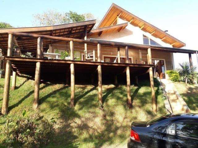 Casa com 3 quartos à venda na Barreiro, 566, Barreiro, Santo Antônio do Pinhal por R$ 1.600.000