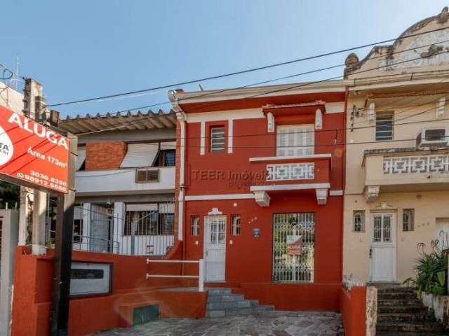Casa para alugar no bairro Floresta - Porto Alegre/RS