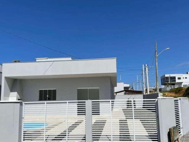Casa com 03 dormitórios, sendo 01 suíte  à venda, 85 m² por R$ 450.000 - Itajuba - Barra Velha/SC