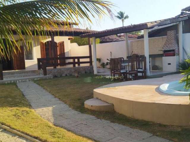 Casa com 5 dormitórios à venda, 200 m² por R$ 890.000,00 - Village II - Porto Seguro/BA