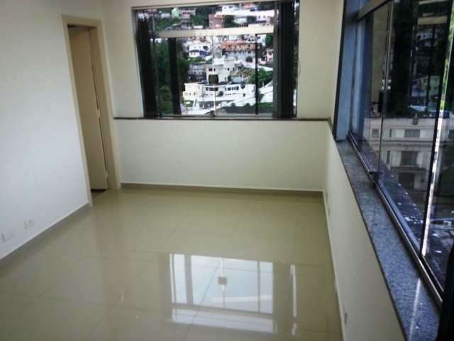 Sala comercial com 4 salas para alugar na Rua Dom Pedro II, Centro, Santos, 80 m2 por R$ 1.600