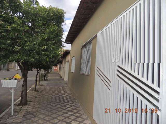 Casa com 3 quartos à venda no Centro, Cruzeiro , 180 m2 por R$ 750.000