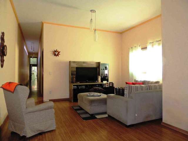 Casa com 2 quartos à venda no Pedregulho, Guaratinguetá , 270 m2 por R$ 600.000