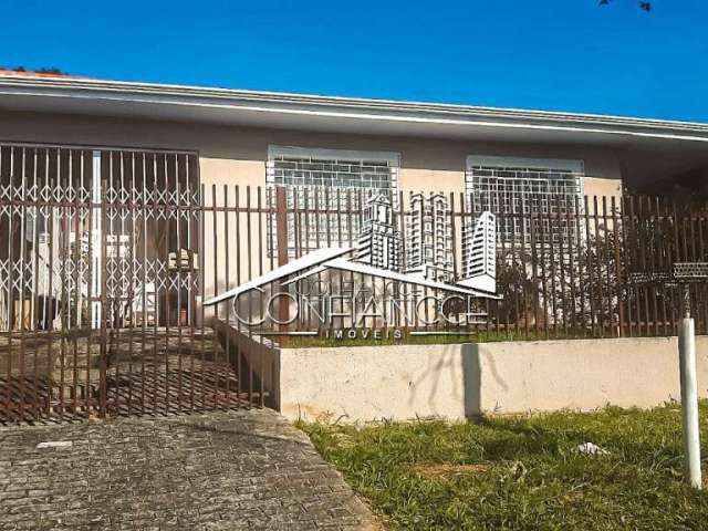 Casa com 4 quartos para alugar na Prof. Lindolfo da Rocha Pombo, Tarumã, Curitiba, 143 m2 por R$ 4.200