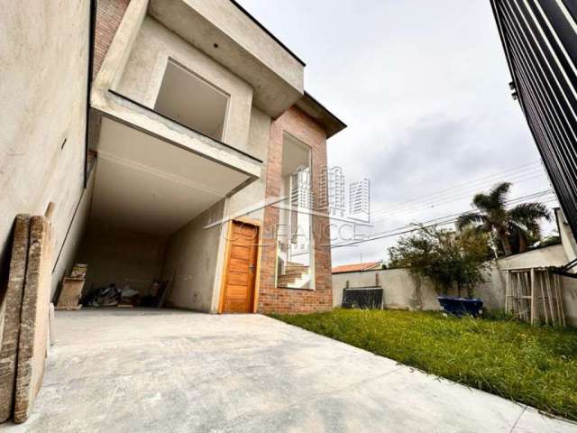 Casa com 3 quartos à venda na Rua Natal, Cajuru, Curitiba, 106 m2 por R$ 679.000