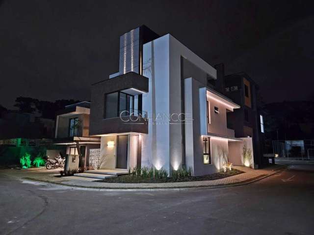Casa com 3 quartos à venda na Rua Irma Schreiner Maran, Santa Cândida, Curitiba, 179 m2 por R$ 1.399.990
