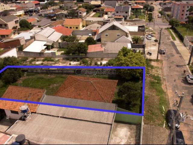 Terreno à venda na Rua da Constituição, Pinheirinho, Curitiba, 640 m2 por R$ 679.900