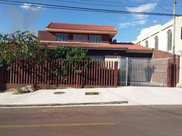 Sobrado com 5 dormitórios à venda, 251 m² por R$ 620.000,00 - Quississana - São José dos Pinhais/PR
