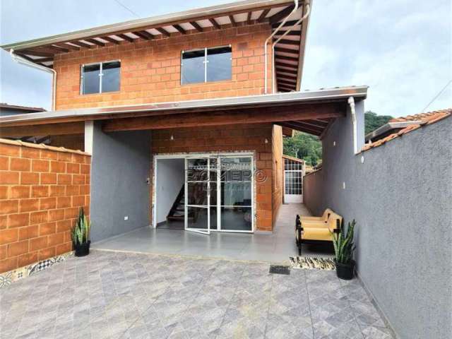 Casa com 3 quartos à venda na Rua Clara Nunes, 228, Jardim Beira Rio, Ubatuba, 108 m2 por R$ 430.000