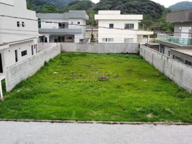 Terreno em condomínio fechado à venda na Rua do Engenho Velho, sn, Praia da Lagoinha, Ubatuba por R$ 450.000