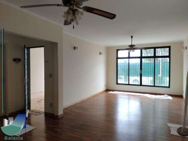 Casa para locação e venda  com 4 dormitórios sendo 2 suítes no Jd. São Luiz - 231,31 M² área útil - em Ribeirão Preto